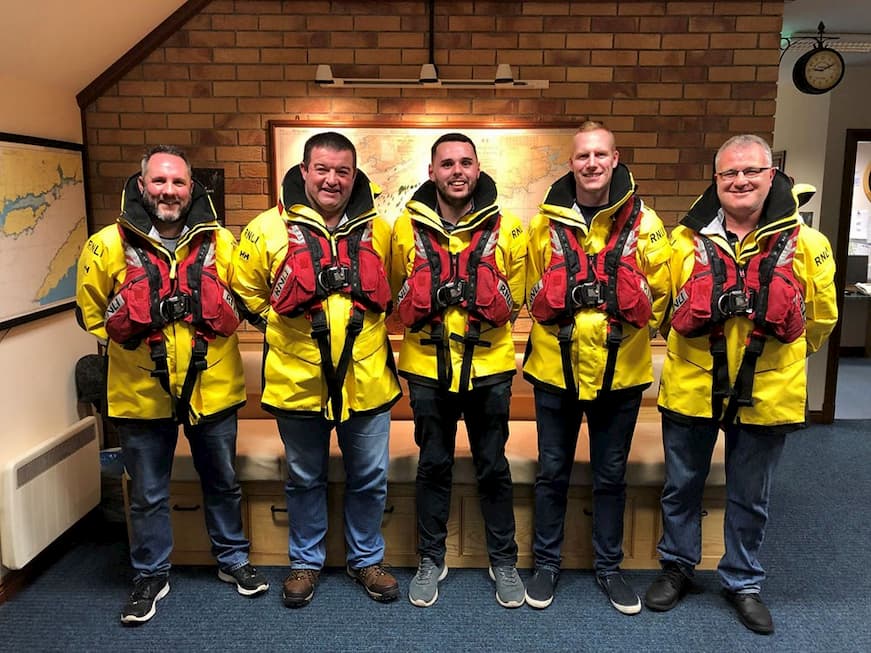 Castletownbere-RNLI-Medal-rescue-crew-RS (1)